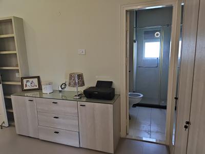 Bedroom Image of 2215 Sq.ft 3 BHK Apartment / Flat for sale in Unitech Uniworld City, New Town Kolkata for Rs. 21500000