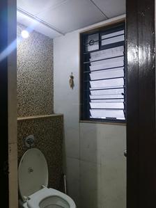 Common Bathroom Image of 750 Sq.ft 1 BHK Apartment / Flat for rent in Lodha Palava Elite A To J, Palava Phase 2 Thane for Rs. 12000