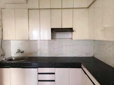 Kitchen Image of 700 Sq.ft 2 BHK Apartment / Flat for sale in Signature Global The Millennia, Sector 37D Gurgaon for Rs. 6800000