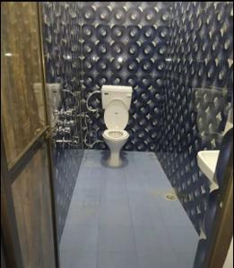 Bathroom Image of 1500 Sq.ft 3 BHK Independent House for rent in Sherpur Urf Narayanpur Anant Muzaffarpur for Rs. 7500