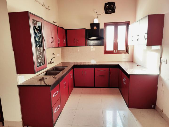 Model Town Phase 2, Model Town Kitchen 1