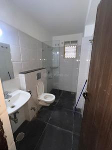 Bathroom Image of 1100 Sq.ft 2 BHK Apartment / Flat for rent in Shekhar Maple Woods, Nipania Indore for Rs. 24000