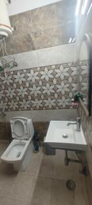 Bathroom Image of 600 Sq.ft 1 BHK Builder Floor for rent in Lajpat Nagar New Delhi for Rs. 35000