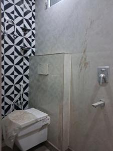 Common Bathroom Image of 1050 Sq.ft 2 BHK Apartment / Flat for sale in Sector 73 Noida for Rs. 4000011