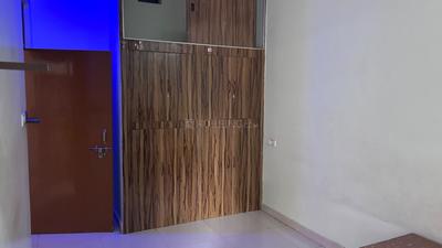 Bedroom Image of 2400 Sq.ft 2 BHK Builder Floor for rent in UPAVP Vrindavan Yojna, Roberts Lines Lucknow for Rs. 10000