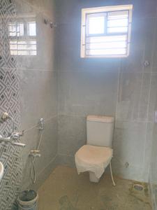 Common Bathroom Image of 1336 Sq.ft 3 BHK Apartment / Flat for sale in Pallikaranai Chennai for Rs. 11489600