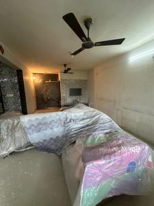 Bedroom Image of 1800 Sq.ft 3 BHK Apartment / Flat for rent in Shahibaug Ahmedabad for Rs. 40000