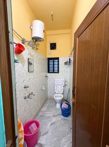 Bathroom Image of 570 Sq.ft 2 BHK Independent House for sale in Phool Bagan Kolkata for Rs. 2800000