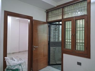 Dining Area Image of 1350 Sq.ft 3 BHK Apartment / Flat for sale in Sector 73 Noida for Rs. 4991000