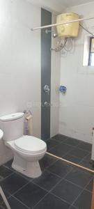 Bathroom Image of 1000 Sq.ft 2 BHK Apartment / Flat for rent in Marna Siolim Goa for Rs. 40000