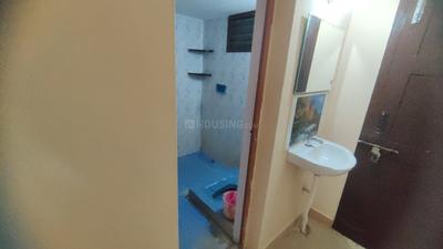 Bathroom Image of 1300 Sq.ft 2 BHK Independent House for rent in Mannivakkam Chennai for Rs. 20000