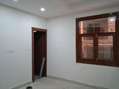 Bedroom Image of 1050 Sq.ft 2 BHK Apartment / Flat for sale in Sector 73 Noida for Rs. 4200000