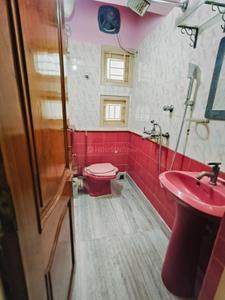 Bathroom Image of 840 Sq.ft 2 BHK Apartment / Flat for sale in Kasba Kolkata for Rs. 5250000