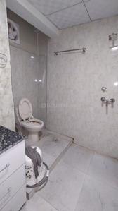 Bathroom Image of 1100 Sq.ft 2 BHK Apartment / Flat for sale in Mahagun Mascot, Crossings Republik Ghaziabad for Rs. 7200000
