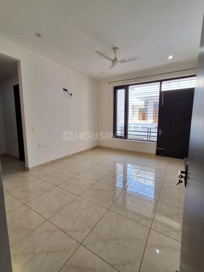 Experion One42 Golf Course Road Main Image 1