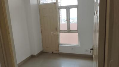 Bedroom Image of 1150 Sq.ft 2.5 BHK Apartment / Flat for rent in Supertech Cape Town, Sector 74 Noida for Rs. 29800