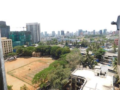 Balcony Image of 650 Sq.ft 1 BHK Apartment / Flat for sale in Bandra East Mumbai for Rs. 17500000