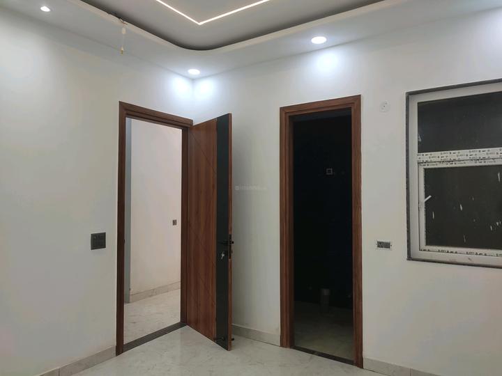 The Ultima 107 by The Ultima Group Main Image 1