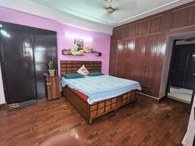 Bedroom Image of 1600 Sq.ft 3 BHK Apartment / Flat for rent in Kesar Garden Apartment, Sector 48 Noida for Rs. 35000