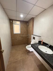 Bathroom Image of 1875 Sq.ft 3 BHK Apartment / Flat for rent in Rishita Mulberry Heights, Sushant Golf City Lucknow for Rs. 35000