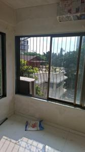 Living Room Image of 1050 Sq.ft 2 BHK Apartment / Flat for rent in Bandstand Apartment, Bandra West Mumbai for Rs. 150000