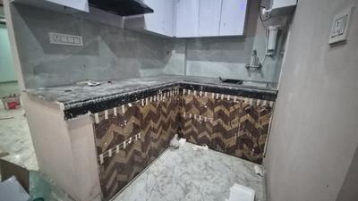 Kitchen Image of 950 Sq.ft 2 BHK Apartment / Flat for sale in Sector 89 Noida for Rs. 3300000