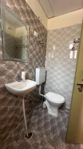 Bathroom Image of 1389 Sq.ft 3 BHK Apartment / Flat for rent in HL City, sector 37 Bahadurgarh for Rs. 15000