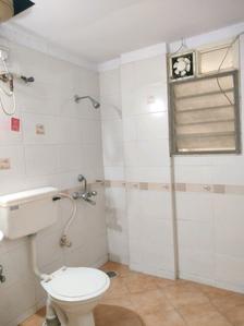 Common Bathroom Image of 1050 Sq.ft 2 BHK Apartment / Flat for sale in Bommanahalli Bengaluru for Rs. 7200000