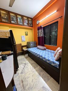 Bedroom Image of 570 Sq.ft 2 BHK Independent House for sale in Phool Bagan Kolkata for Rs. 2800000