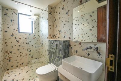 Bathroom Image of 1600 Sq.ft 2.5 BHK Apartment / Flat for sale in Anad Vivanta, Haridwar Dehradun Road Dehradun for Rs. 15523000