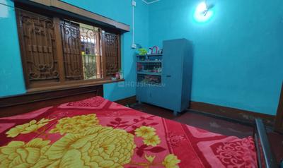 Bedroom Image of 2 Rooms available in Beliaghata, Kolkata