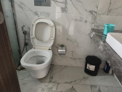 Image of 1200 Sq.ft 3 BHK Apartment / Flat for rent in Raheja Ridgewood, Goregaon East, Mumbai for Rs. 130000