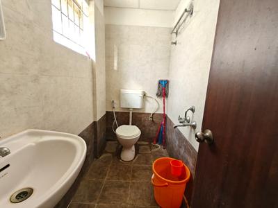 Bathroom Image of 400 Sq.ft 1 RK Builder Floor for rent in Kasavanahalli Bengaluru for Rs. 21000