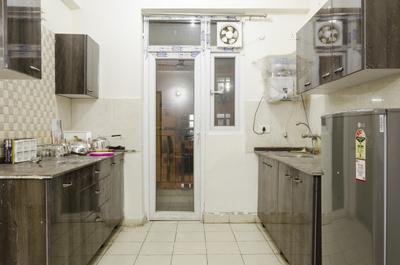 Kitchen Image of Dangwal Nest in Sector 76, Noida