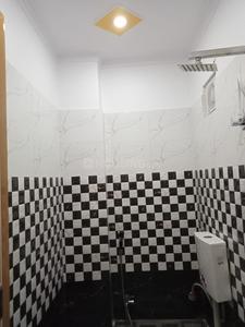 Bathroom Image of 450 Sq.ft 1 BHK Builder Floor for rent in Burari New Delhi for Rs. 8500