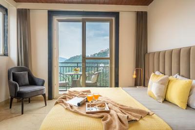 Bedroom Image of 1410 Sq.ft 2 BHK Apartment / Flat for sale in Cliffton Valley, Panthaghati Shimla for Rs. 10500000