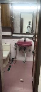 Bathroom Image of 1500 Sq.ft 3 BHK Apartment / Flat for rent in Alaknanda New Delhi for Rs. 65000