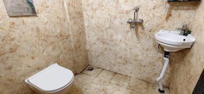 Bathroom Image of 1365 Sq.ft 3 BHK Apartment / Flat for sale in Sliver Towers by Sliver Construction, Binod Nagar Dhanbad for Rs. 8500000