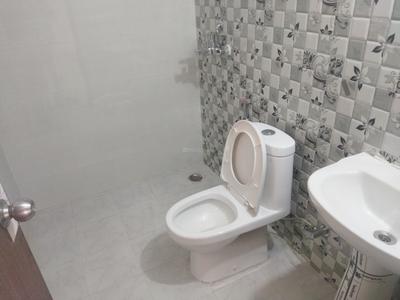 Image of 1535 Sq.ft 3 BHK Apartment / Flat for rent in Gagan Vihar, Ghaziabad for Rs. 15000