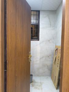 Common Bathroom Image of 950 Sq.ft 2 BHK Builder Floor for sale in Indirapuram Ghaziabad for Rs. 6800000