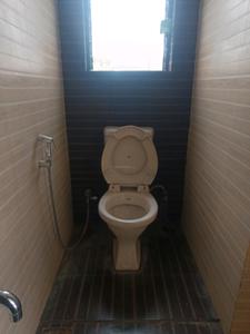Common Bathroom Image of 923 Sq.ft 2 BHK Apartment / Flat for sale in Kumar Pebble Park, Hadapsar Pune for Rs. 5900000