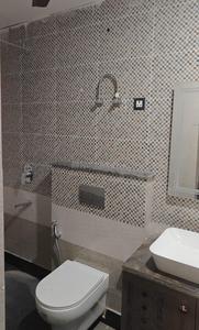 Bathroom Image of 2500 Sq.ft 3 BHK Builder Floor for rent in Palam Vihar Gurgaon for Rs. 75000