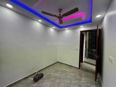 Bedroom Image of 900 Sq.ft 3 BHK Builder Floor for rent in Govindpuri New Delhi for Rs. 27000