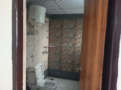 Bathroom Image of 1850 Sq.ft 3 BHK Apartment / Flat for rent in RG Luxury, Noida Extension Greater Noida for Rs. 28000