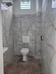 Bathroom Image of 1850 Sq.ft 3 BHK Apartment / Flat for rent in Shri Bankey Bihari Banke Bihari Kavyanjali Heights, Mohaddipur Gorakhpur for Rs. 25000