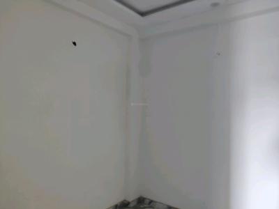 Bedroom Image of 750 Sq.ft 2 BHK Builder Floor for sale in DLF Ankur Vihar Ghaziabad for Rs. 2330020