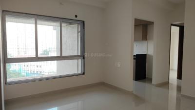 Living Room Image of 750 Sq.ft 2 BHK Apartment / Flat for rent in Raoji Sojpal Building, Dadar West Mumbai for Rs. 90000
