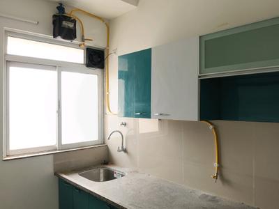 Kitchen Image of 860 Sq.ft 2 BHK Apartment / Flat for rent in Kalpataru Paramount, Thane West Thane for Rs. 44000