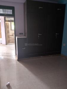 Bedroom Image of 950 Sq.ft 2 BHK Builder Floor for rent in Sector 63 A Noida for Rs. 18000