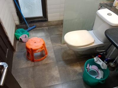 Bathroom Image of 1815 Sq.ft 3 BHK Apartment / Flat for rent in Unitech Fresco, Sector 50 Gurgaon for Rs. 65000